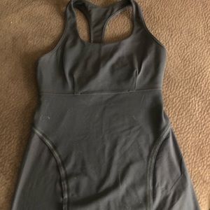 Black lululemon tank